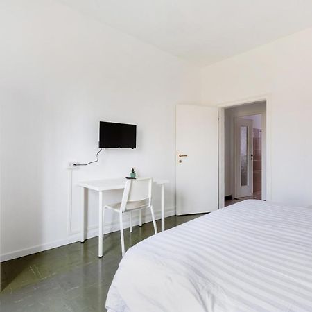 Bonola M1 Bright & Functional Flat Apartment Milan Bagian luar foto