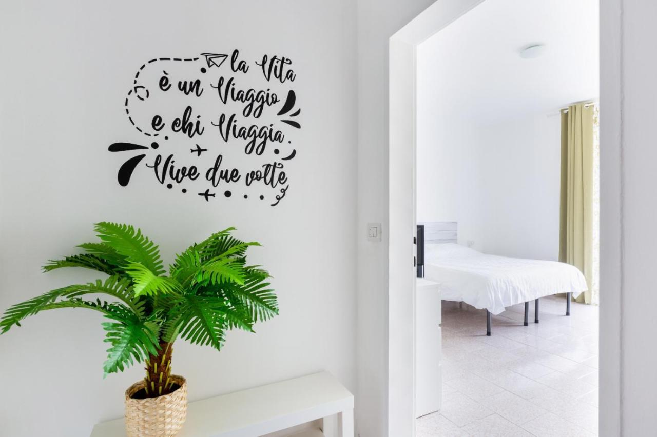Bonola M1 Bright & Functional Flat Apartment Milan Bagian luar foto