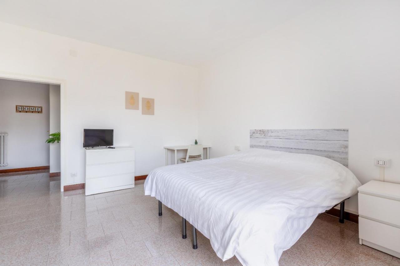 Bonola M1 Bright & Functional Flat Apartment Milan Bagian luar foto