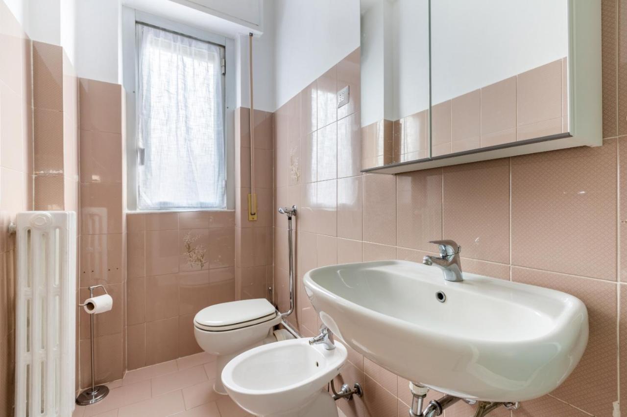 Bonola M1 Bright & Functional Flat Apartment Milan Bagian luar foto